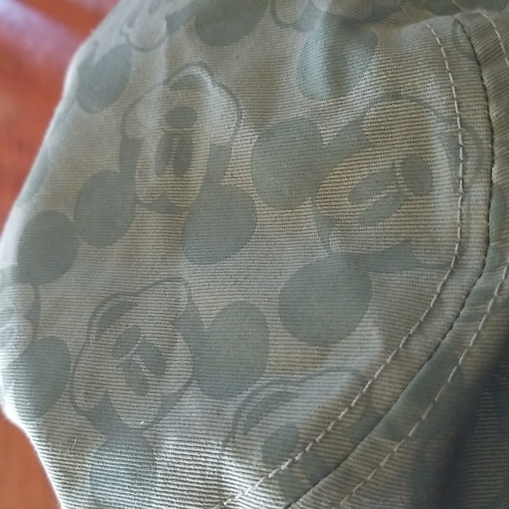 DISNEY Bucket Hat - Picture 2 of 6